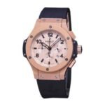 ساعه منHUBLOT تعمل بعدادات بلون دهبي وسير اسود من المطاط