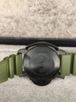 ساعه منpanerai luminor تعمل بعدادات بلون اسود وسير زيتي من المطاط