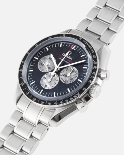 ساعه من007 OMEGA تعمل بعدادات بلون اسود وسير فضي من الستانليس ستيل