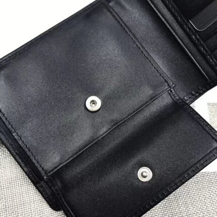 محفظة Calvin Klein جلد طبيعي اسود