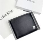 محفظة Calvin Klein جلد طبيعي اسود