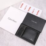 محفظة Calvin Klein جلد طبيعي اسود