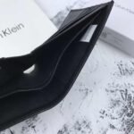 محفظة Calvin Klein جلد اسود