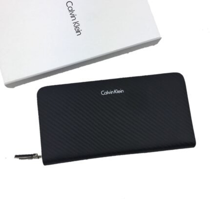 محفظة Calvin Klein جلد طبيعي اسود