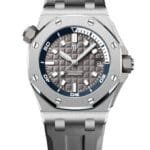 ساعه منِAudemars Piguet تعمل بعدادات بلون رمادي  وسير رمادي من المطاط