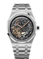 ساعة ِAudemars Piguet تعمل بعدادات بلون اسود وسير فضى من المعدن